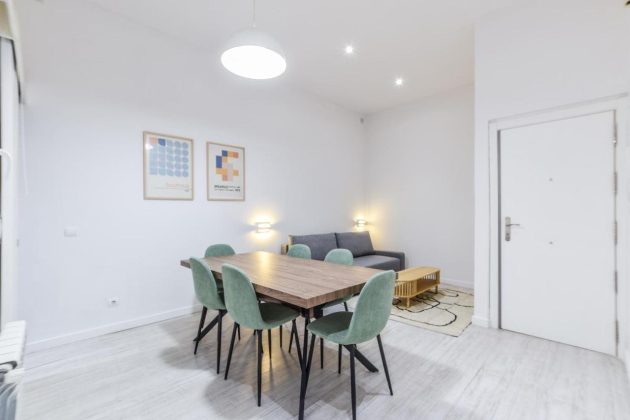 Amplio Apartamento En Malasana Para 6 Personas Apartment มาดริด ภายนอก รูปภาพ
